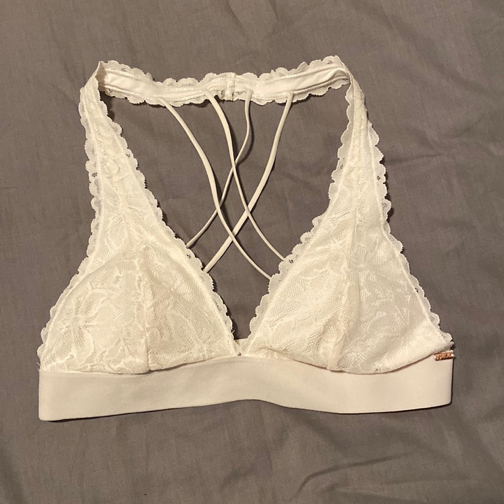 Brand: Pink; Size: 34A; Color: white